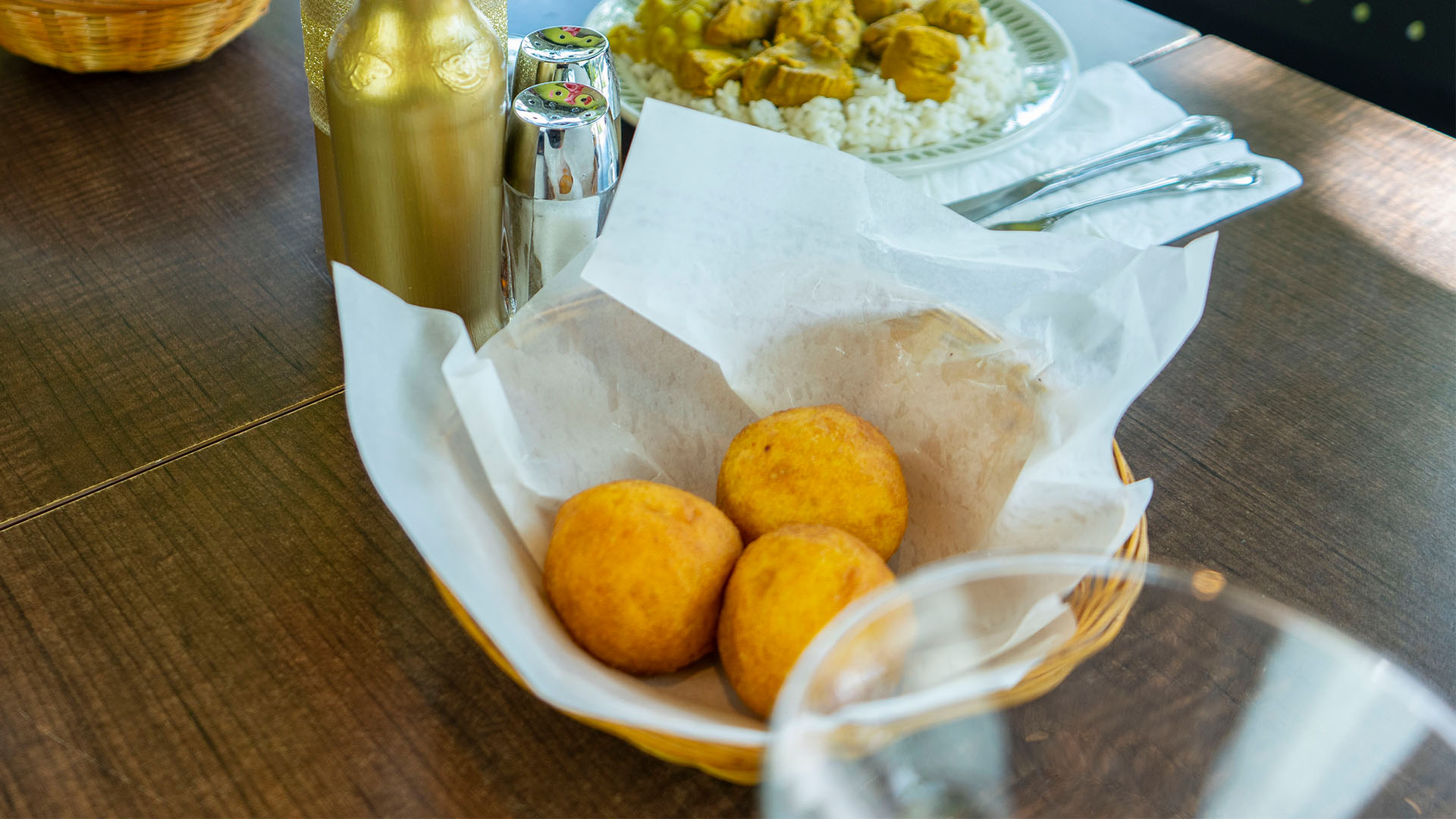 carribean-restaurant-ajax-1